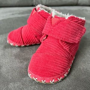 TOMS red high top baby shoes - Size 4